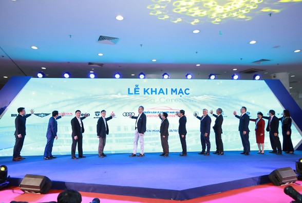 ẢNH KHAI MẠC VIETNAM MOTOR SHOW 2022