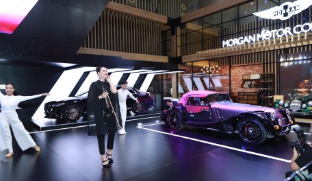 Màn "debut" ấn tượng của Morgan & Brabus tại Vietnam Motor Show 2022